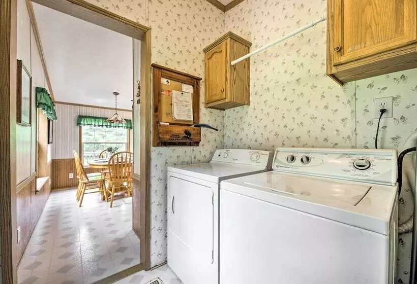 Mountain Escape: Home W/ Deck, Fire Pit, Yard