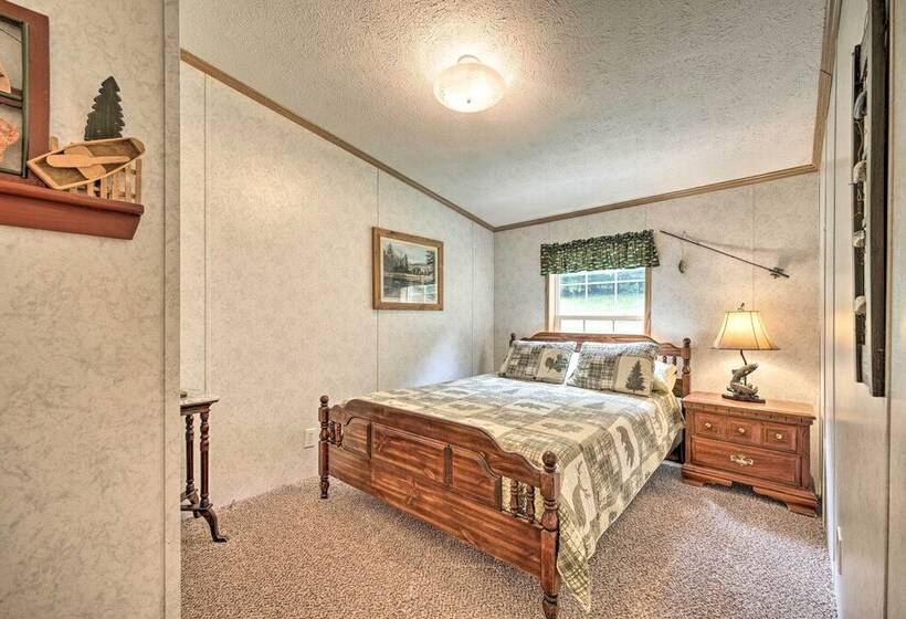 Mountain Escape: Home W/ Deck, Fire Pit, Yard