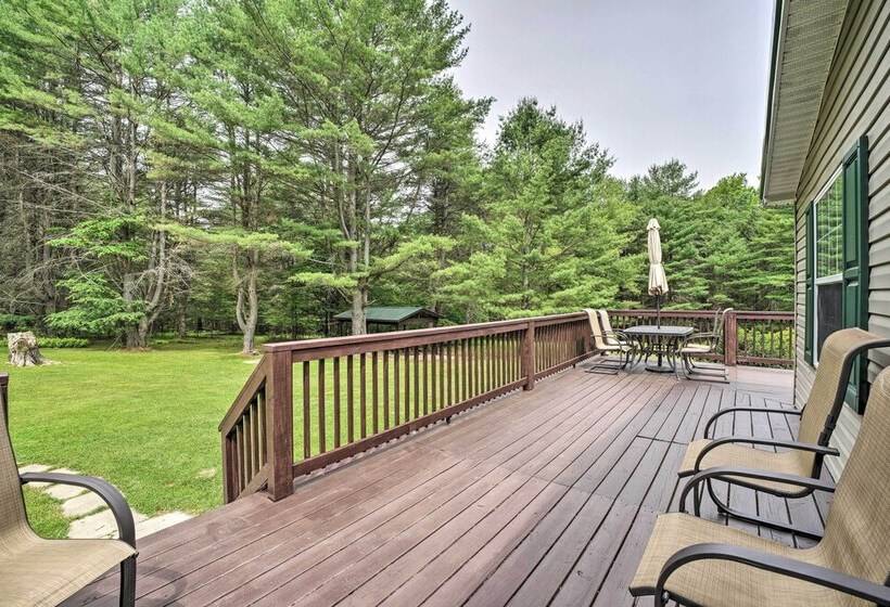 Mountain Escape: Home W/ Deck, Fire Pit, Yard