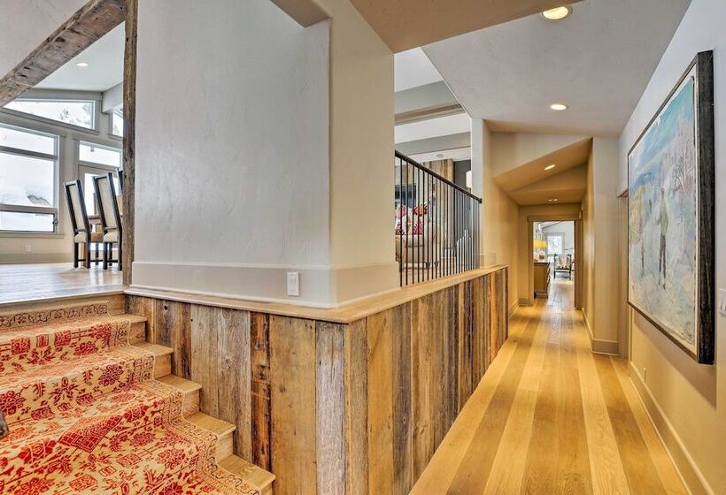 Vail Mountain Retreat W/ Hot Tub & Deck!