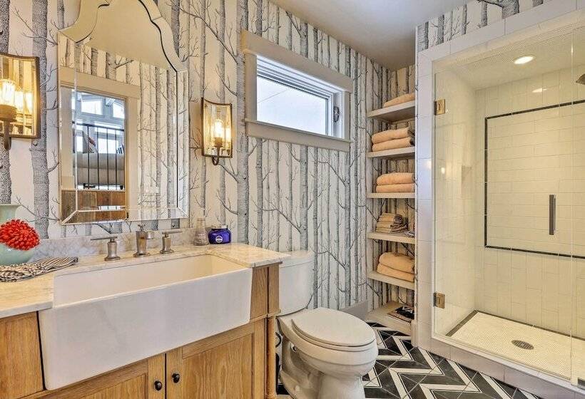 Vail Mountain Retreat W/ Hot Tub & Deck!