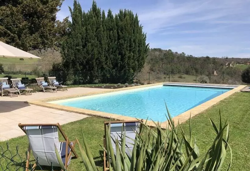 Majatalo The Grand Longere