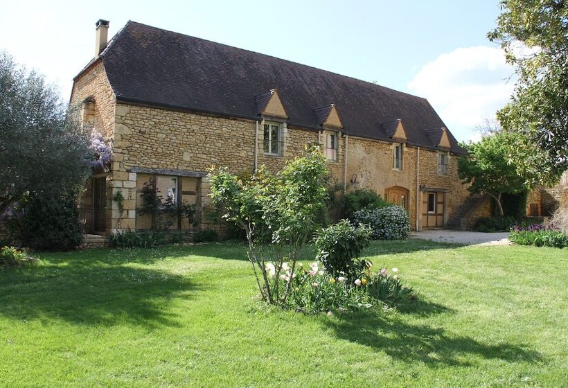 פנסיון The Grand Longere