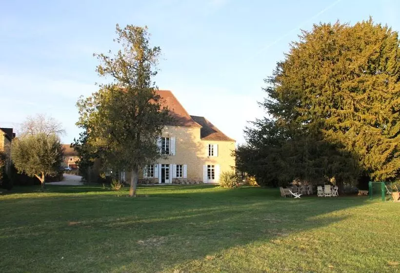 Majatalo The Grand Longere