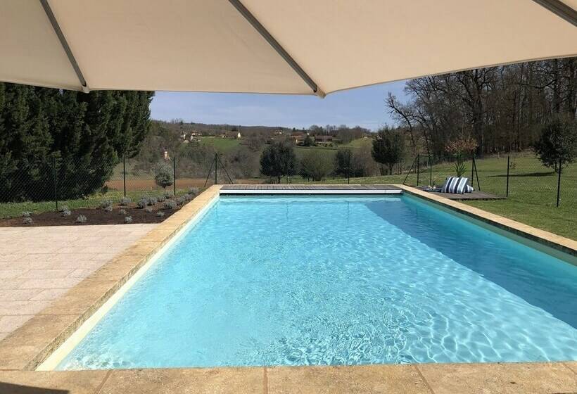 פנסיון The Grand Longere