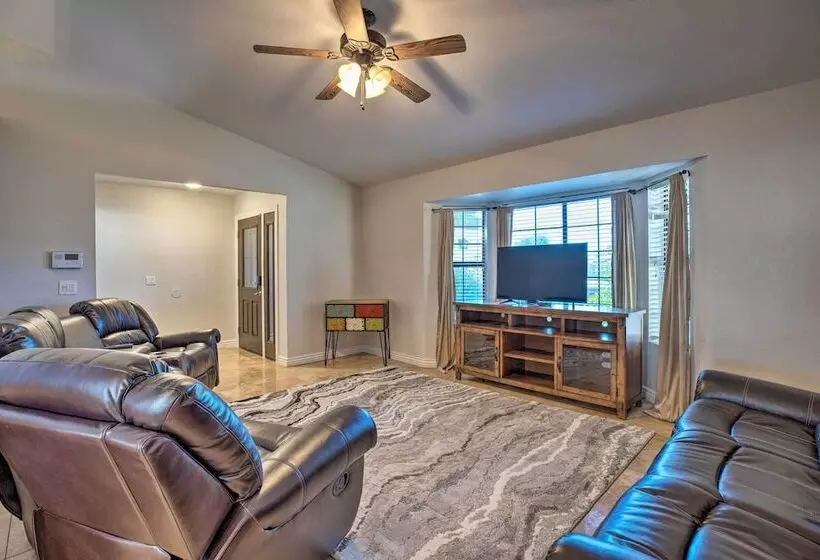 Desert Home W/ Pool: 5 Mi To Peoria Sports Complex