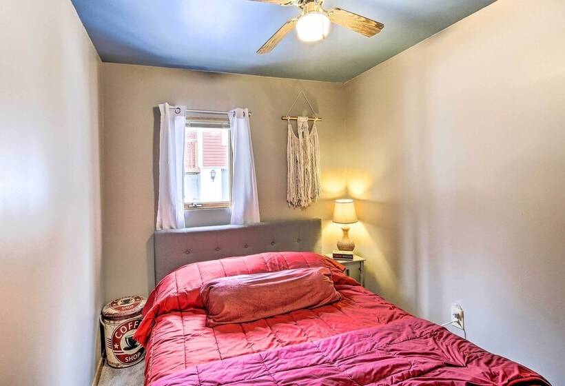 Quaint Plymouth Cabin 1 Mi To Road America!