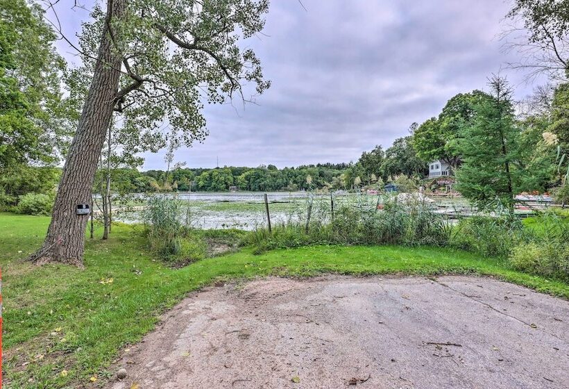 Quaint Plymouth Cabin 1 Mi To Road America!