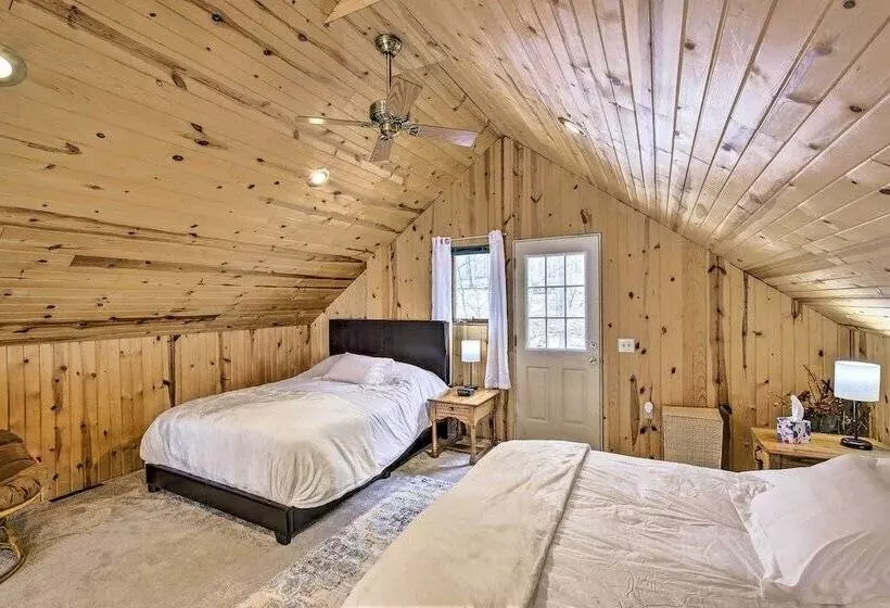 Quaint Plymouth Cabin   1 Mi To Road America!