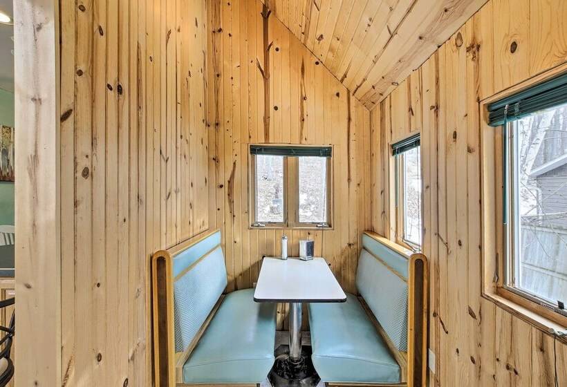 Quaint Plymouth Cabin 1 Mi To Road America!