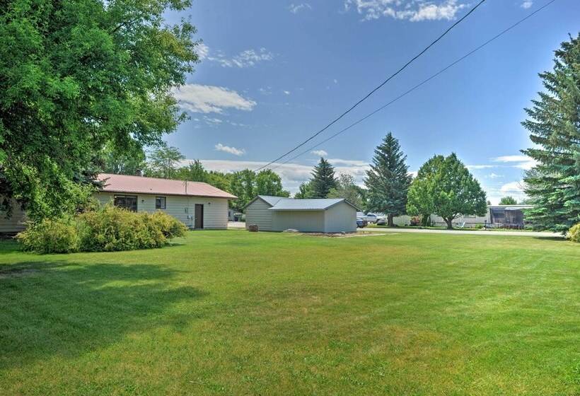 Quiet Sugar City Home < 80 Mi To Yellowstone!