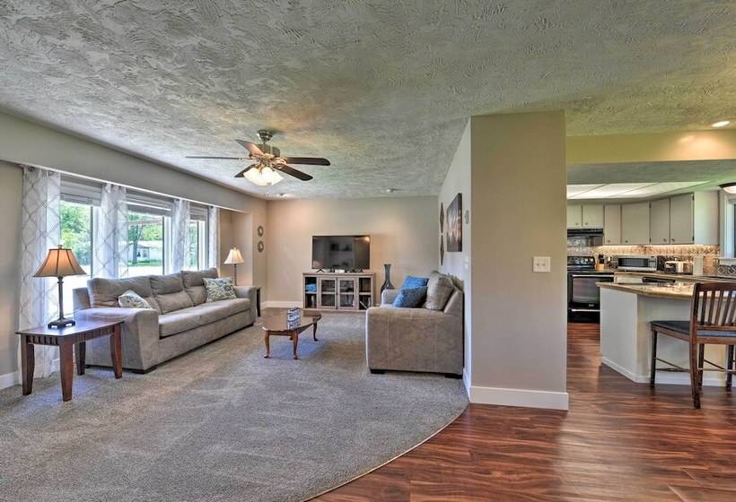 Quiet Sugar City Home < 80 Mi To Yellowstone!