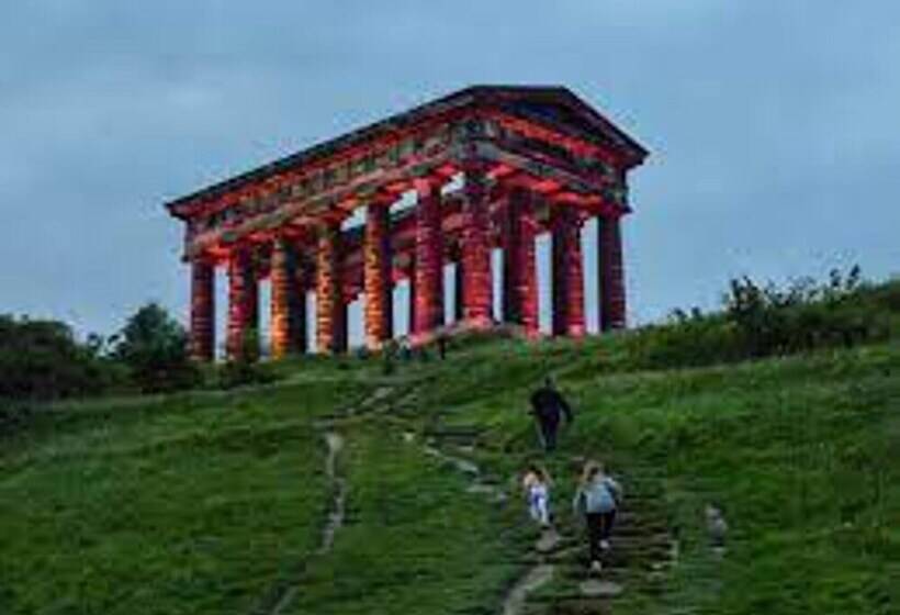 اقامتگاه 5star Serviced Homes Free Wifi & Parking, Office