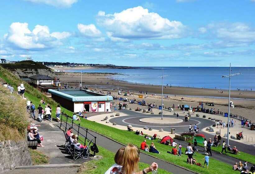 اقامتگاه 5star Serviced Homes Free Wifi & Parking, Office