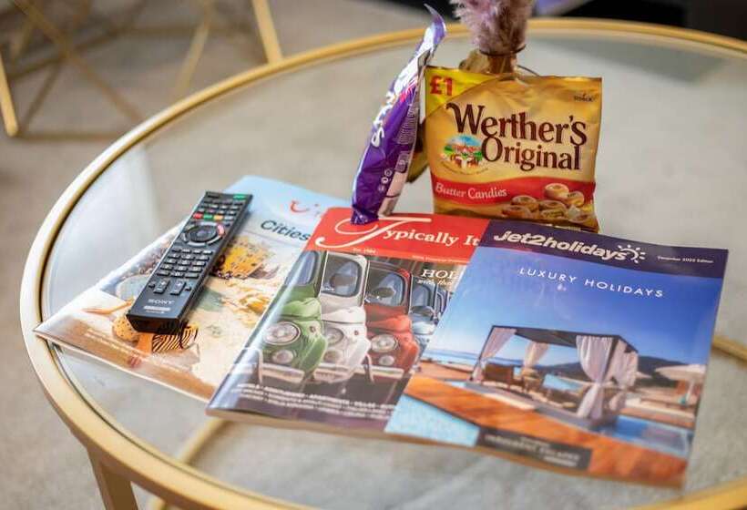 اقامتگاه 5star Serviced Homes Free Wifi & Parking, Office