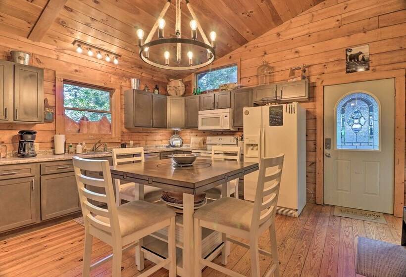 Rustic Yet Cozy Cabin W/ Fire Pit In Smokies!