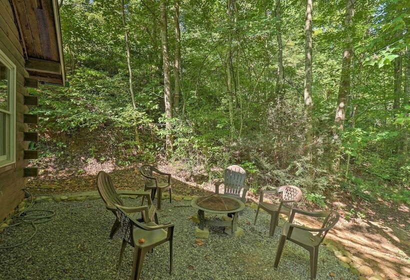 Rustic Yet Cozy Cabin W/ Fire Pit In Smokies!