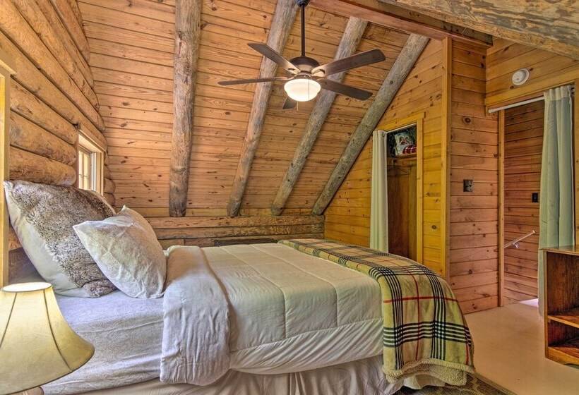 Secluded Cabin On 39 Acres In Burnsville!