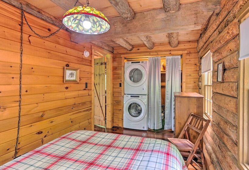 Secluded Cabin On 39 Acres In Burnsville!