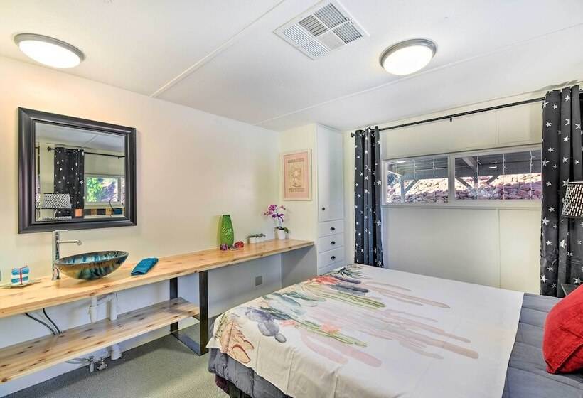 Sedona Stardust Hideaway W/ Patio & Mtn Views!