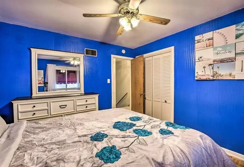 Spacious Family Glenwood Estates Home W/ Hot Tub!