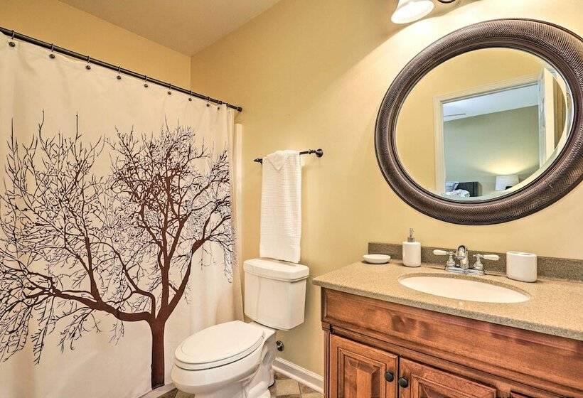 North Carolina Home W/ Game Room, Deck & Fire Pit