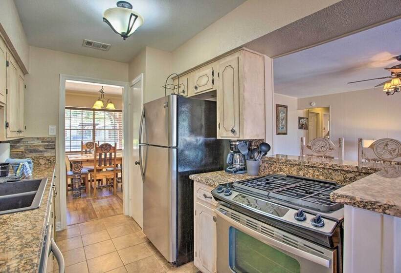 Home In Historic Waxahachie W/ Yard & Patio!