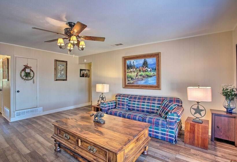 Home In Historic Waxahachie W/ Yard & Patio!