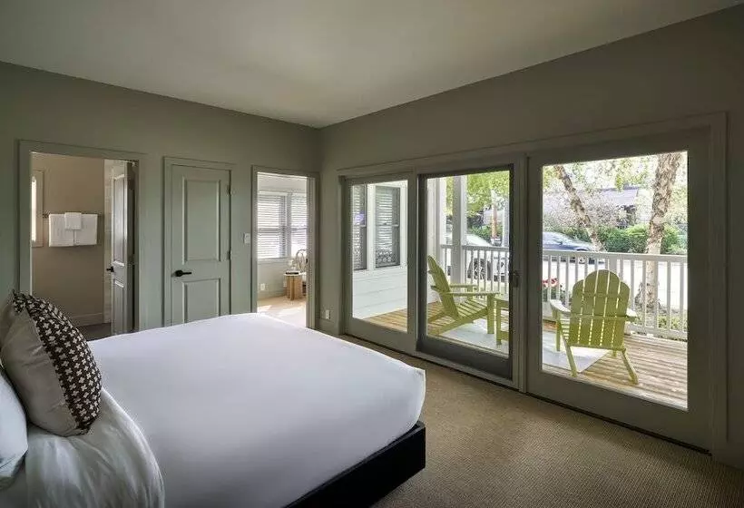 The Neighborhood Hotel New Buffalo