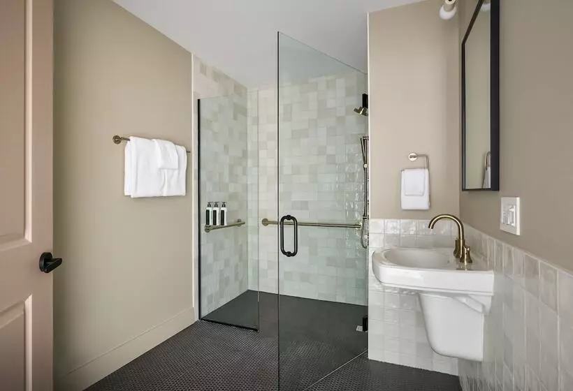 The Neighborhood Hotel New Buffalo