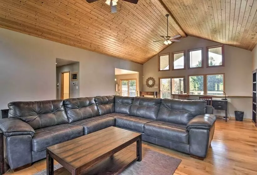 Blue Ridge Cabin On 6 Acres: Hot Tub & Mtn Views!