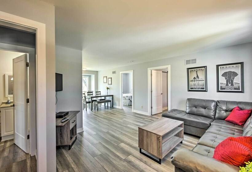 Twin Lakes Escape W/ Deck < 1 Mi To Beach!