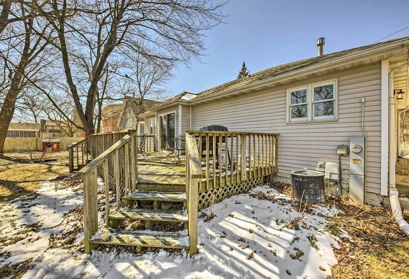 Twin Lakes Escape W/ Deck < 1 Mi To Beach!