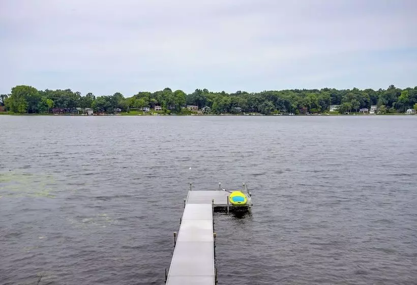 Waterfront Cable Lake Cabin W/ Grill!