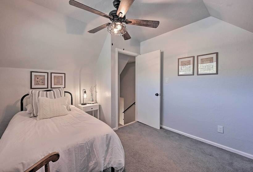 Whispering Pines Home: Fire Pit, Near Scenic Hikes