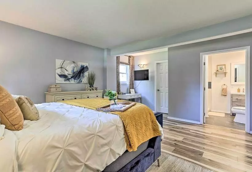 Tobyhanna Home W/ Hot Tub & Resort Amenities