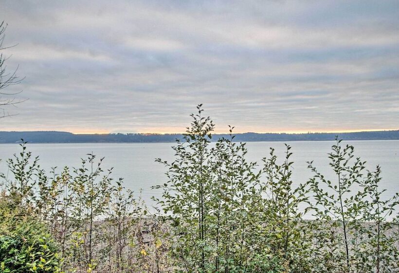 Anderson Island Cabin On Half Acre With Fire Pit!