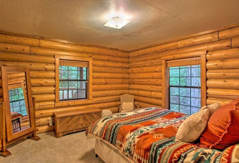 Anderson Island Cabin On Half Acre With Fire Pit!