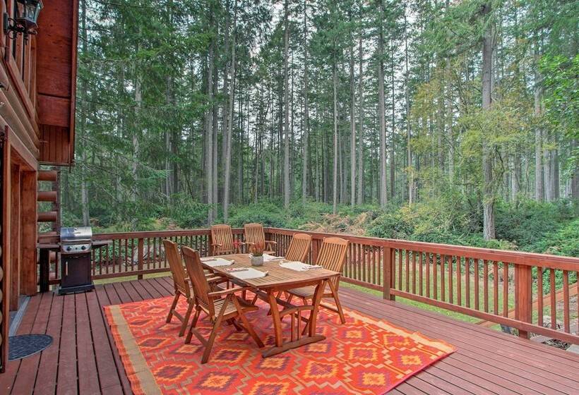 Anderson Island Cabin On Half Acre With Fire Pit!