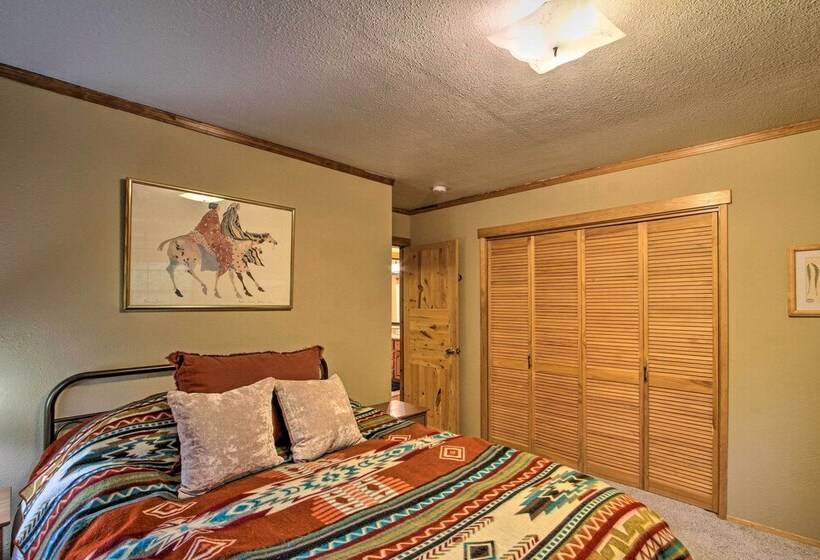 Anderson Island Cabin On Half Acre With Fire Pit!