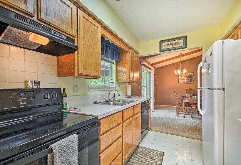 Bella Vista Home Base Near Mtn Biking & Golf!