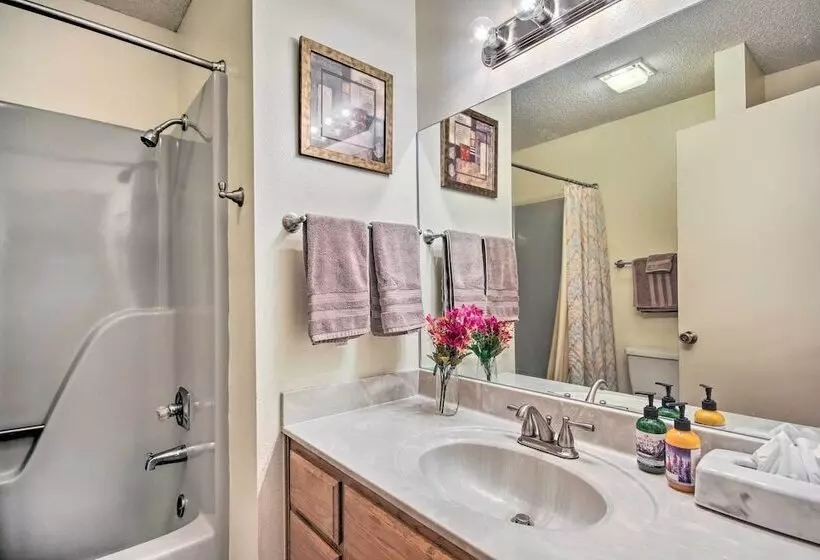 Bella Vista Home Base Near Mtn Biking & Golf!