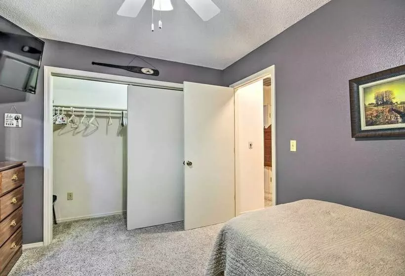 Bella Vista Home Base Near Mtn Biking & Golf!