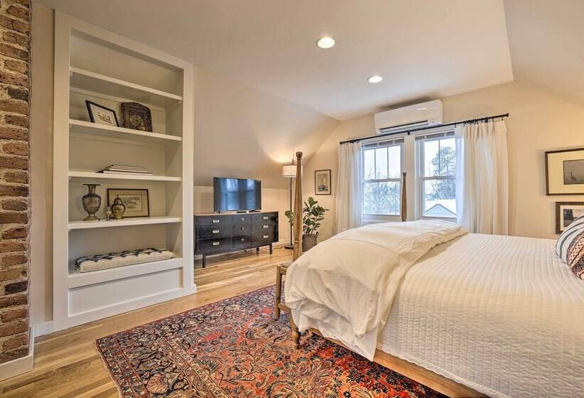 Boise Tudor Home W/ Game Room < 2 Mi To Downtown!