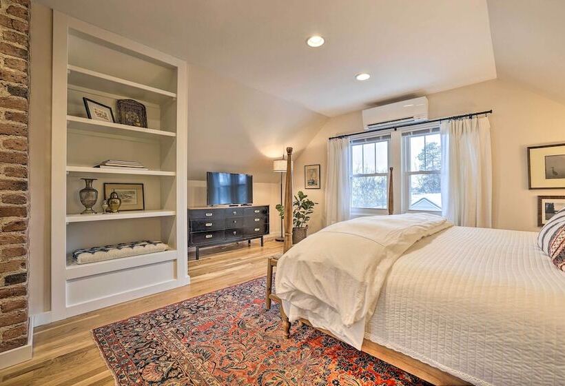 Boise Tudor Home W/ Game Room < 2 Mi To Downtown!