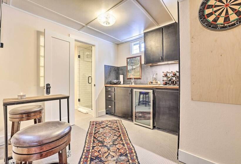 Boise Tudor Home W/ Game Room < 2 Mi To Downtown!