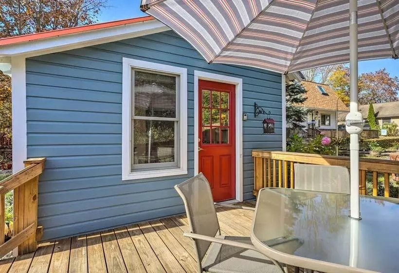 Bolton Landing Cottage: Walk To Lake George!