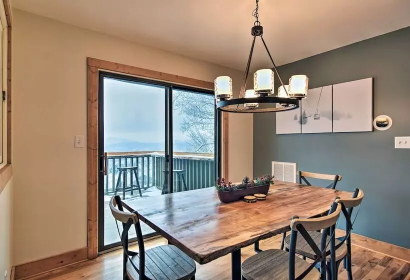 Cabin W/ Hot Tub & Mountain Views, < 5 Mi To Boone
