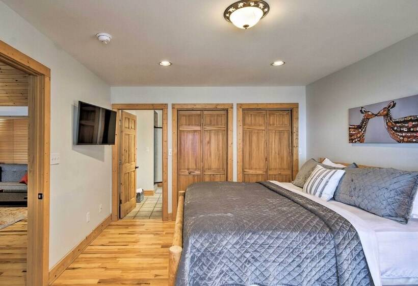 Cabin W/ Hot Tub & Mountain Views, < 5 Mi To Boone