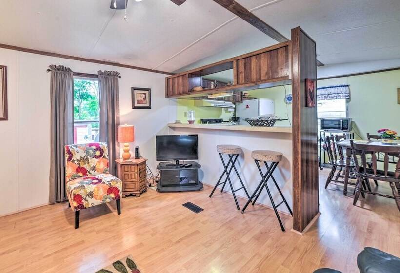 Cadiz Escape 6 Mi To Land Between The Lakes